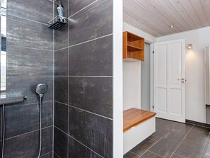 Ferienhaus | Badezimmer