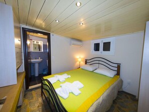 House | 2 bedrooms, individually furnished, iron/ironing board - Dorpsstenen Huis met Zwembad (Rhodes)