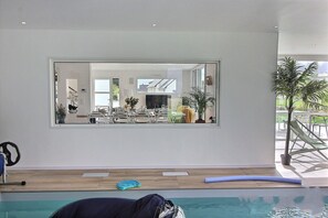 Indoor pool, a heated pool - Maison 10 Couchages Avec sa Piscine Intérieure en Campagne (Saint-Bihy)