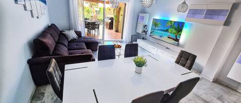 تناول الطعام