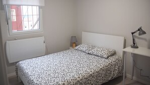 2 Schlafzimmer, Bügeleisen/Bügelbrett, Internetzugang, Bettwäsche