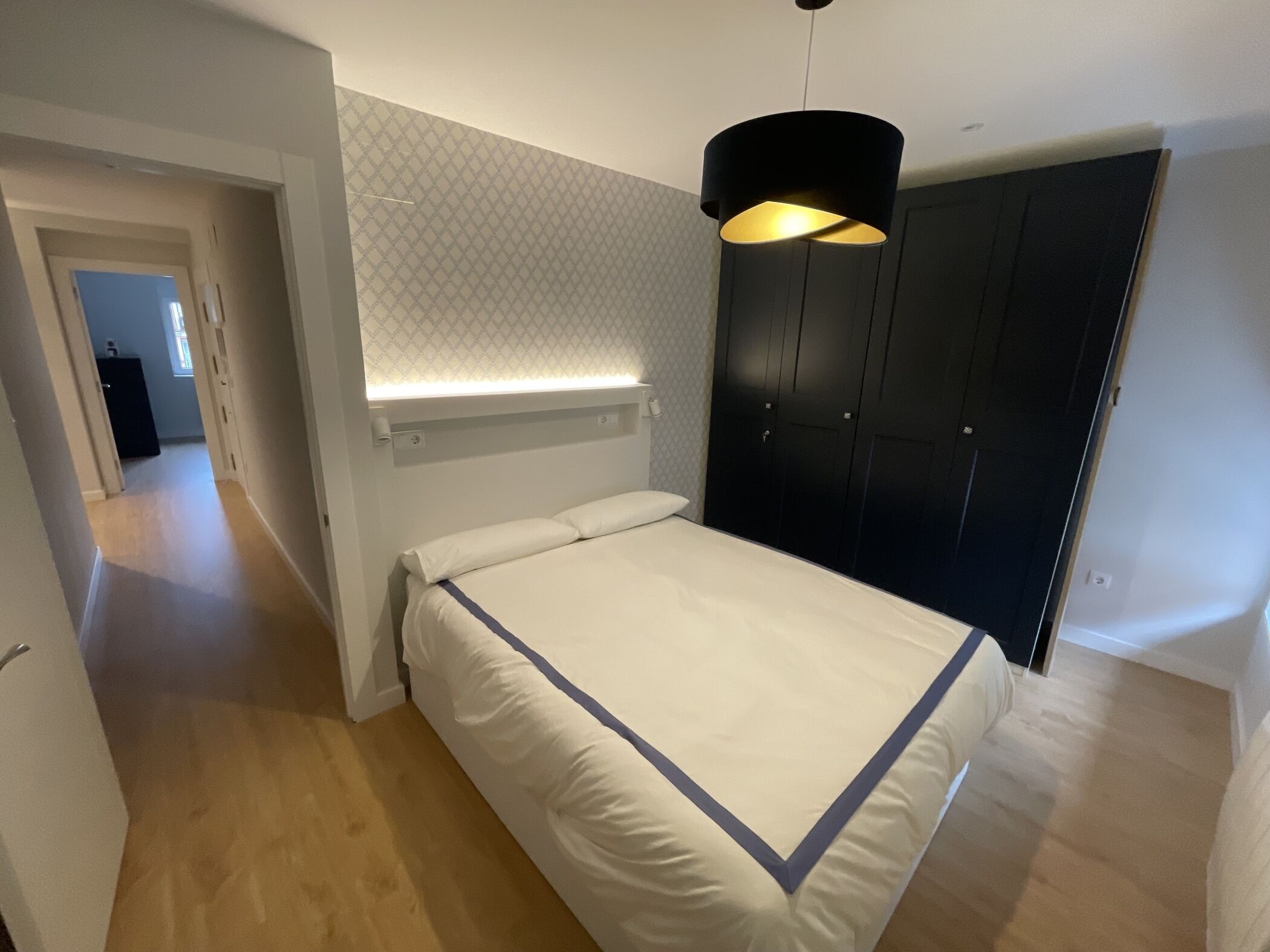 3 slaapkamers, een strijkplank/strijkijzer