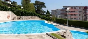 Suances con garaje privado, piscina , pie de playa