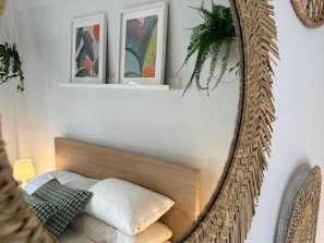 2 bedrooms, iron/ironing board, bed sheets - Rental unit in Santander · ★New · 2 bedrooms · 3 beds · 1 bath (Santander)