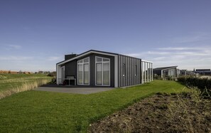 House | Exterior - Modern Wemeldinge Holiday Home for 6 (Wemeldinge)