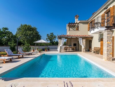 Villa Gracia Patricia