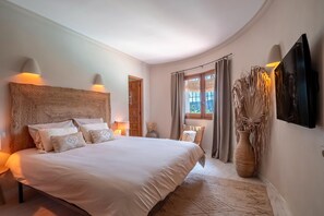 วิลล่า | 3 ห้องนอน, ตกแต่งพิเศษโดยเฉพาะ, ผ้าปูที่นอน