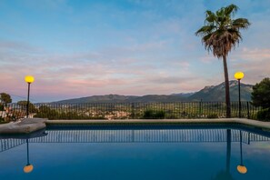 Villa | Pool | Indoor pool, outdoor pool