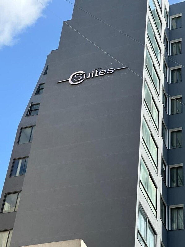 Exterior - Clemenceau Suites (Beirut)