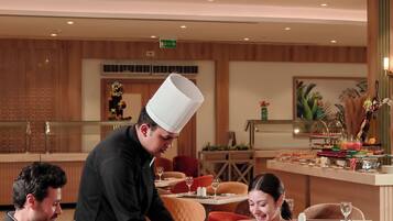 Free daily buffet breakfast