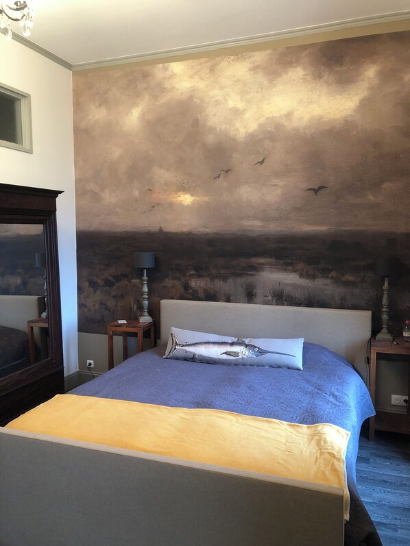1 bedroom, desk, travel cot, free WiFi