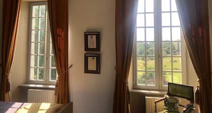 Chateau de Claids-Room Blanche