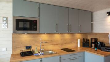 Mobile Home | Private kitchen | Electric kettle, toaster