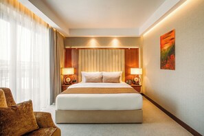 Premium Double Room | In-room safe, desk, laptop workspace, soundproofing - Marjan Plaza Hotel (Tbilisi)