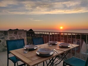 Dining - Sunrisehouse Hvar (Hvar)