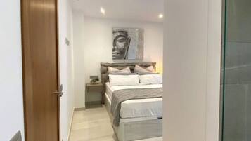 3 bedrooms, individually furnished, iron/ironing board