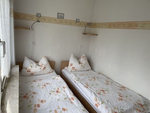 1 chambre, ameublement personnalisé