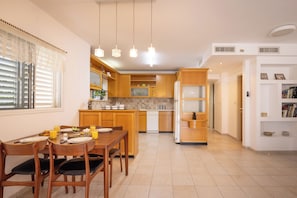 Apartment, Balcony, Courtyard View | Private kitchen | Fridge, microwave, oven, dishwasher