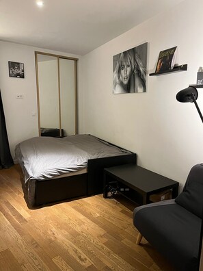 1 bedroom, iron/ironing board, WiFi, bed sheets - Studio 27m² Avenue Mac Mahon Proche arc de Triomphe et Champs Elysées (Paris)