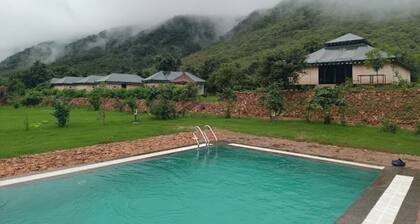 Chokhiwadi Forest Retreat