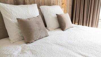 Huis | 3 slaapkamers, individueel gemeubileerd, een strijkplank/strijkijzer