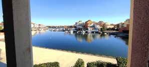 Marina - Cocon Marine Avec sa vue lac son Balcon Exposé est sa Piscine, Tout Équipé (Le Barcarès)