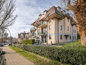 Apartment | Exterior - Artemis Gvo2 Apartment in Koksijde Near the Beach (Koksijde)
