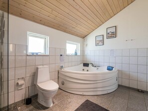 Bathroom - 6 Person Holiday Home in Hemmet (Hemmet)