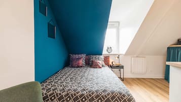 WiFi, bed sheets