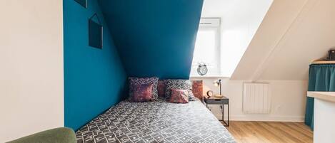 Internet, bed sheets