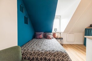 Internet, bed sheets