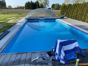 Outdoor pool - Wide Angle View (Zetel)