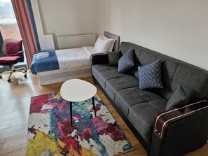 Apartment | Living area - Immaculate 1-bed Apartment in London (London)