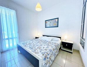 2 chambres, ameublement personnalisé