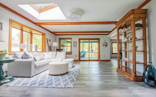 Hook, Wine, & Sinker in Eagles Mere