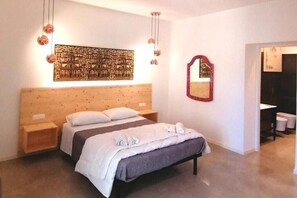 1 bedroom, WiFi, bed sheets - B&B in the heart of Ragusa Ibla just 1 minute walk from the Cathedral of San Giorgio (Ragusa)