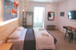 1 bedroom, WiFi, bed sheets - B&B in the heart of Ragusa Ibla just 1 minute walk from the Cathedral of San Giorgio (Ragusa)