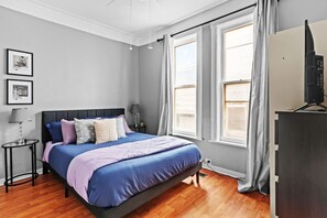 2 bedrooms, desk, iron/ironing board, travel cot