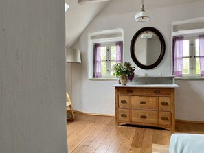 Hus | 2 sovrum, unika möbler och strykjärn/strykbräda