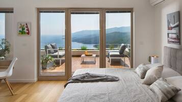 Villa | 4 bedrooms, individually furnished, iron/ironing board