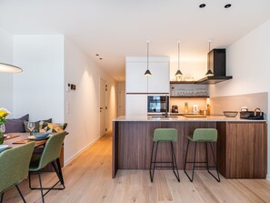 Apartment | Private kitchen | Electric kettle, toaster, highchair - Apartment Near Dunes and Beach in Zeedijk (Koksijde)