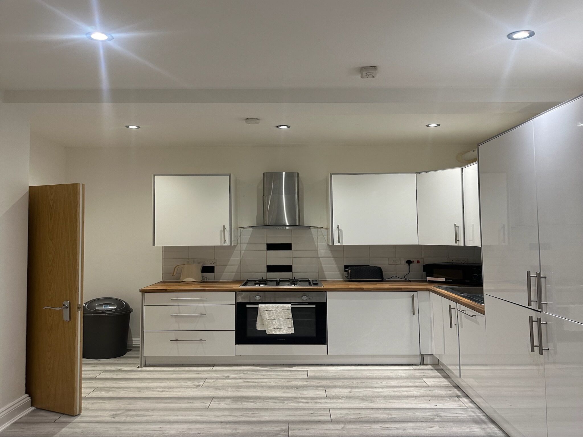 Leilighet | Eget kjøkken | Kjøleskap, mikrobølgeovn, ovn og kokeplater