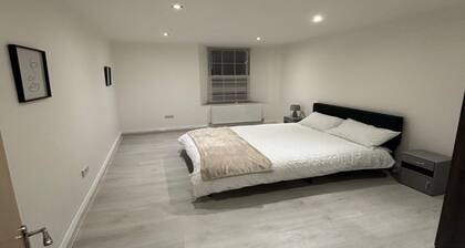 Inviting 1-bed Apartment in Walton on the Naze