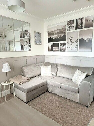 Inviting Apartment in Reading