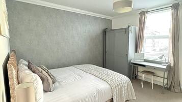Apartment | 1 bedroom, iron/ironing board, free WiFi, bed sheets