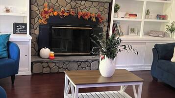 Smart TV, books