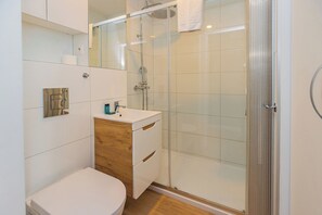 City-Apartment | Badezimmer