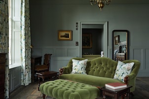 Even Bigger Comfy Luxe Room 2 | Free minibar items, in-room safe, desk, iron/ironing board