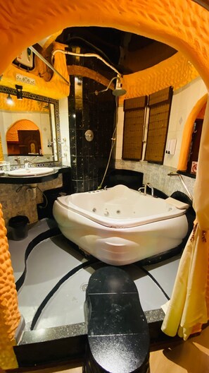 Bañera de hidromasaje privada