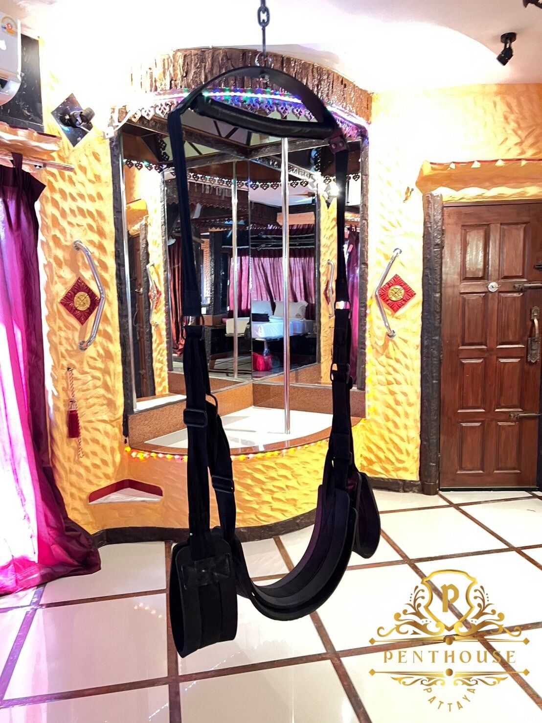 Matelas mémoire de forme, coffres-forts dans les chambres